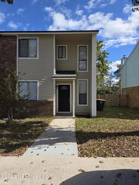 11221 Windtree Dr E, Jacksonville, FL 32257