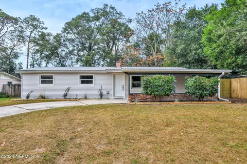 594 Clermont Ave S, Orange Park, FL 32073