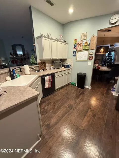 2511 Crestdale Ct, Middleburg, FL 32068