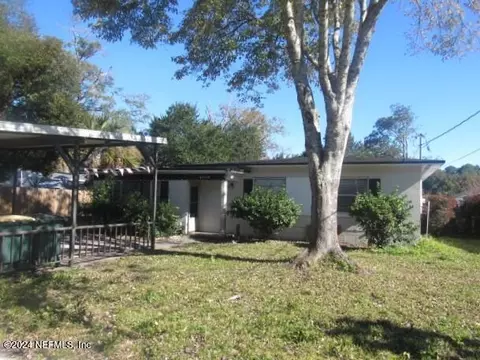 4009 Peach Dr, Jacksonville, FL 32246
