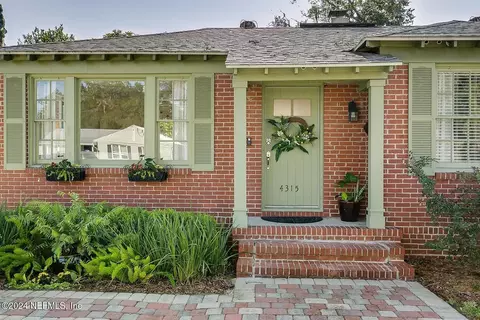 4315 Redwood Ave, Jacksonville, FL 32207