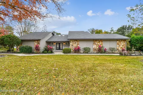 720 Balmoral Ln, Orange Park, FL 32073