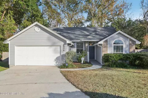 8904 Snow Hill Ln, Jacksonville, FL 32221