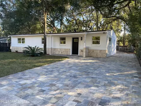 7126 Mc Carty Dr, Jacksonville, FL 32210