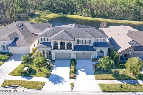 204 Wingstone Dr, Jacksonville, FL 32081