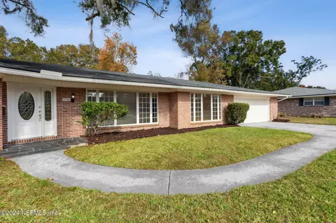 2907 Caballero Dr, Jacksonville, FL 32217
