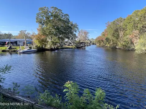 284 Harbor Dr, Palatka, FL 32177