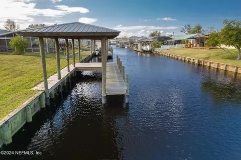 114 Palm Trl, East Palatka, FL 32131