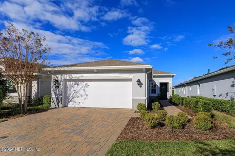 1386 Red Clover Ln, Deland, FL 32724
