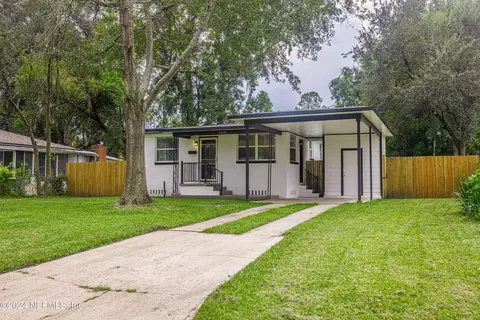 5254 Quan Dr, Jacksonville, FL 32205