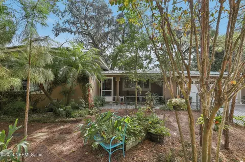 5500 Anchor Ln, Jacksonville, FL 32207