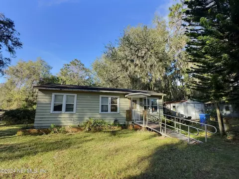 133 Oleander Dr, San Mateo, FL 32187