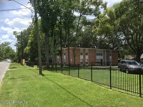 3325 Mayflower St, Jacksonville, FL 32205