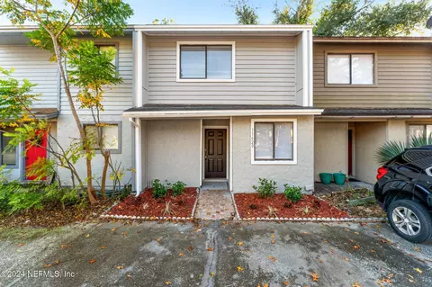 11620 Dunes Way Dr N, Jacksonville, FL 32225