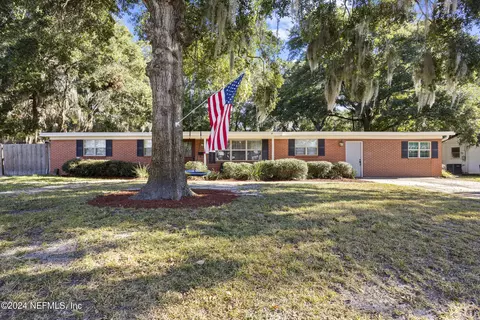 3751 Cavanaugh Dr, Jacksonville, FL 32277