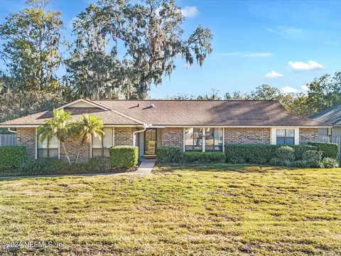 3165 Old Port Cir E, Jacksonville, FL 32216