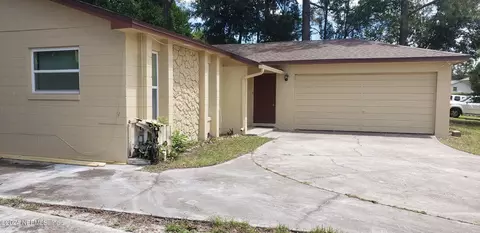 6024 Jaguar Dr W, Jacksonville, FL 32244