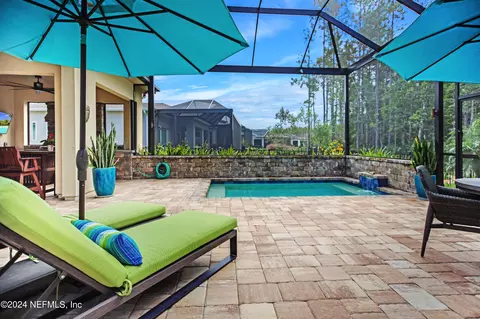 290 Hatter Dr, Jacksonville, FL 32081