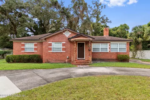 1464 Lawrence Pl, Jacksonville, FL 32211