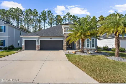 930 Laurel Valley Dr, Orange Park, FL 32065