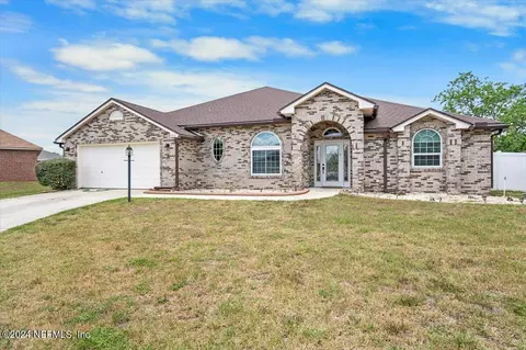 3852 Sweetbriar Dr, Orange Park, FL 32073
