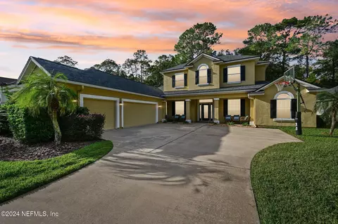 2568 Country Side Dr, Fleming Island, FL 32003