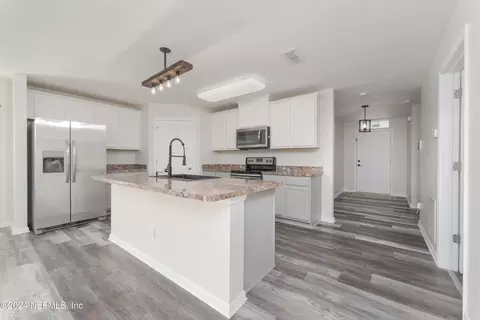 3264 Canyon Falls Dr, Green Cove Springs, FL 32043