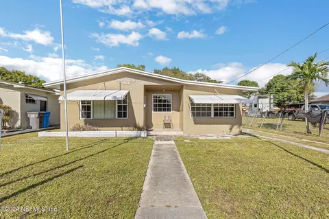 4501 SW 22nd St, Hollywood, FL 33023
