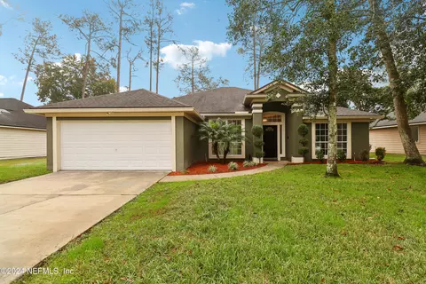 2037 Water Crest Dr, Fleming Island, FL 32003