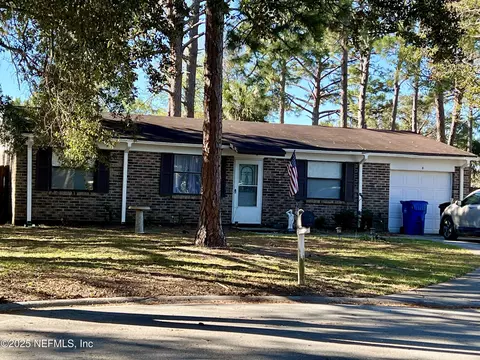 8 Dolphin Boulevard Ct, Ponte Vedra Beach, FL 32082