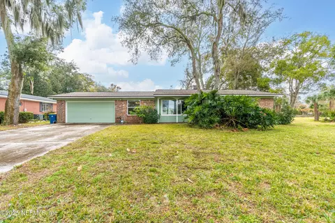2244 Holly Oaks River Dr, Jacksonville, FL 32225