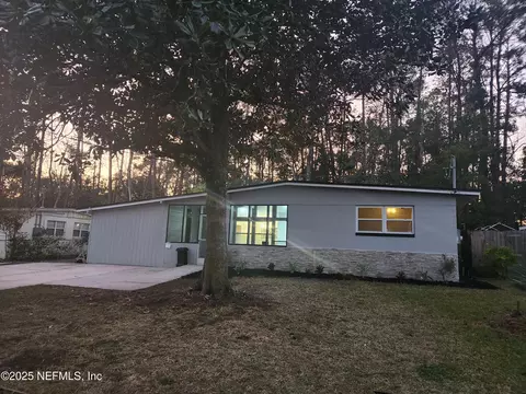 2064 Monteau Dr, Jacksonville, FL 32210