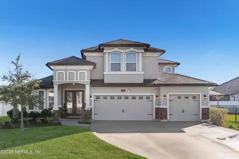 813 Laurel Valley Dr, Orange Park, FL 32065