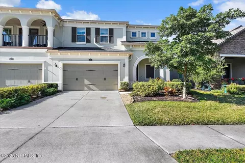 196 Wingstone Dr, Jacksonville, FL 32081