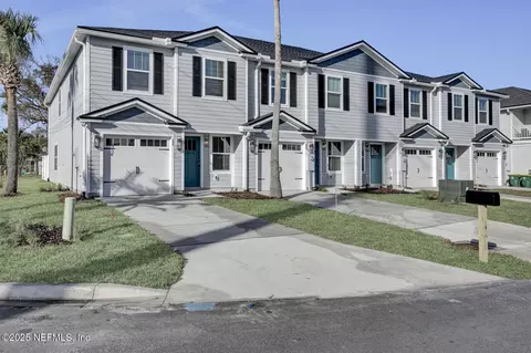 438 S 10th St, Jacksonville Beach, FL 32250