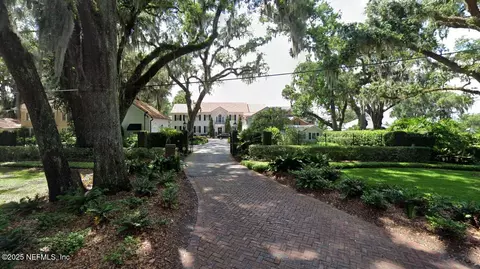 3946 Mcgirts Blvd, Jacksonville, FL 32210
