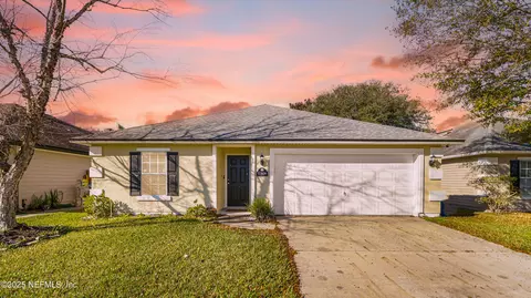 11908 Hayden Lakes Cir, Jacksonville, FL 32218