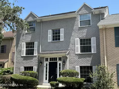 4308 Plaza Gate Ln S #201, Jacksonville, FL 32217