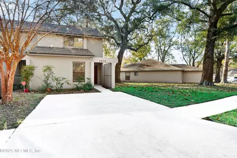 5650 Greatpine Ln N, Jacksonville, FL 32244