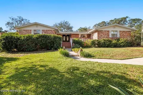 1860 Holly Oaks Ravine Dr, Jacksonville, FL 32225