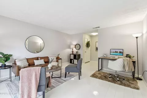 5201 Atlantic Blvd #122, Jacksonville, FL 32207