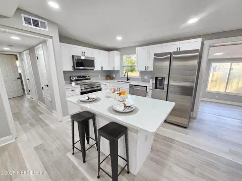 2735 Shady Oak Ln, Orange Park, FL 32073