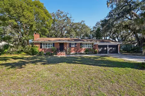 1647 Valencia Dr, Jacksonville, FL 32207