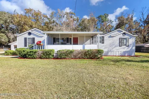 13067 Duval Lake Rd E, Jacksonville, FL 32218