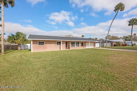 826 Palm Grove Ct, South Daytona, FL 32119
