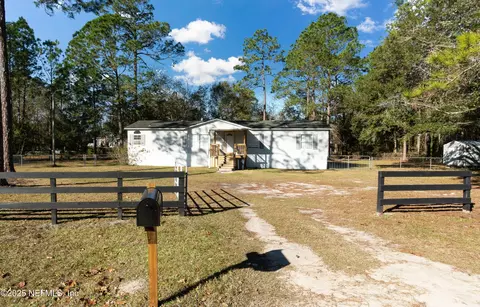 2300 Carnation Ave, Middleburg, FL 32068