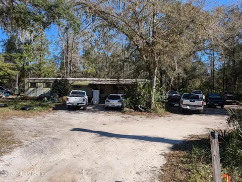 326 Hoover Rd, Palatka, FL 32177