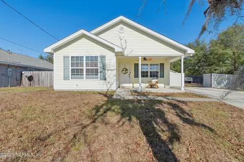 312 3rd Way, Interlachen, FL 32148 photo 1