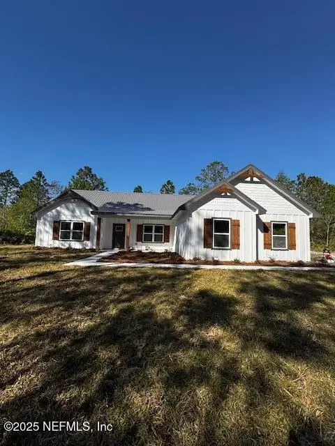 167 Slew Ct, Palatka, FL 32177
