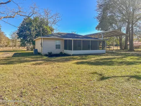 7735 Smokey Rd, Glen Saint Mary, FL 32040